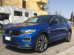 Blu/azzurro Usata 2019 VW T-Roc Advance SUV | 20.100 € (Buon prezzo)