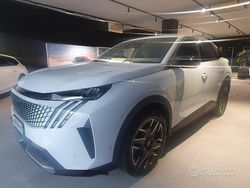 Bianco Nuova 2025 Peugeot 3008 Allure Tre volumi | 33.900 € (Cara)