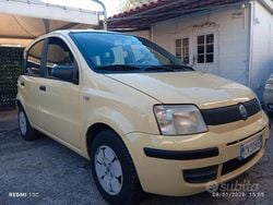 Giallo Usata 2004 Fiat Panda Active Tre volumi | 2550 € (Buon prezzo)