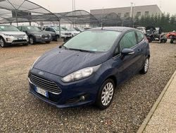 Blu Usata 2014 Ford Fiesta Titanium Tre volumi | 5900 € (Buon prezzo)