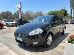 Nero Usata 2006 Fiat Grande Punto Dynamic Due volumi | 2800 € (Buon prezzo)