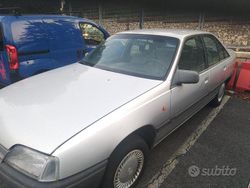 Usata 1990 Opel Omega | 2300 €