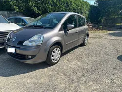 Grigio Usata 2010 Renault Grand Modus Monovolume | 4300 € (Buon prezzo)