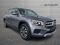 Grigio / metallizzato Usata 2022 Mercedes GLB200 Business SUV | 32.900 € (Buon prezzo)