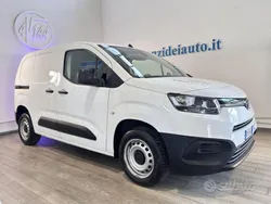 Bianco pastello Usata 2021 Toyota Proace Active Furgone | 15.900 € (Buon prezzo)