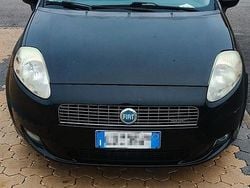 Nero Usata 2007 Fiat Grande Punto Due volumi | 2500 € (Buon prezzo)