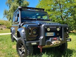 Usata 2009 Land Rover Defender SE SUV | 37.000 € (Molto cara)