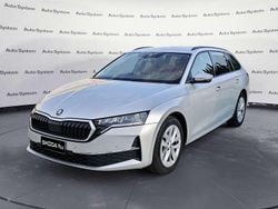 Argento Usata 2024 Skoda Octavia Executive Station wagon | 27.500 € (Buon prezzo)