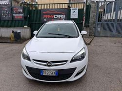 Bianco Usata 2013 Opel Astra Cosmo Tre volumi | 2950 € (Ottimo prezzo)