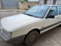 Bianco Usata 1988 Renault 21 Tre volumi | 2000 €