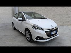 Bianco Usata 2019 Peugeot 208 Active Due volumi | 10.000 € (Buon prezzo)