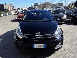 Nero Usata 2012 Kia Rio EX Tre volumi | 6900 € (Buon prezzo)