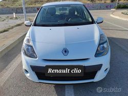 Usata 2012 Renault Clio IV | 5200 € (Buon prezzo)