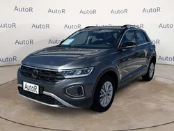 Grigio scuro Usata 2022 VW T-Roc Life SUV | 24.900 € (Buon prezzo)