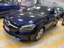 Blu Usata 2018 Mercedes A180 Tre volumi | 14.500 € (Cara)