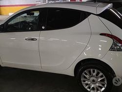 Bianco Usata 2014 Lancia Ypsilon Due volumi | 6500 €