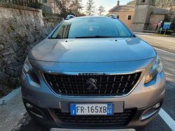 Grigio Usata 2017 Peugeot 2008 Allure SUV | 9000 € (Buon prezzo)