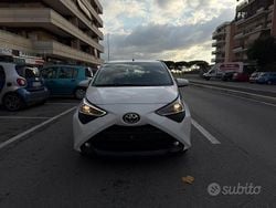 Bianco Usata 2020 Toyota Aygo Connect Style Due volumi | 11.900 € (Buon prezzo)