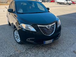 Nero Usata 2014 Lancia Ypsilon Due volumi | 5600 € (Buon prezzo)