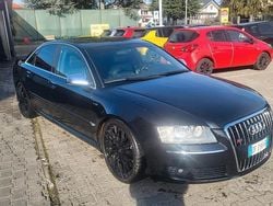 Usata 2007 Audi S8 Tre volumi | 24.000 €