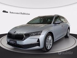 Grigio argento met. Usata 2024 Skoda Octavia Executive Station wagon | 34.900 € (Super prezzo)