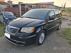 Nero Usata 2011 Lancia Voyager Gold Monovolume | 11.800 € (Cara)