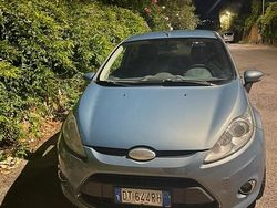 Usata 2009 Ford Fiesta Titanium Due volumi | 3000 € (Buon prezzo)