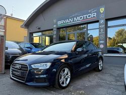 Blu Usata 2019 Audi A3 Business Tre volumi | 17.499 € (Buon prezzo)