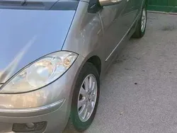 Bronzo Usata 2007 Mercedes A150 Avantgarde Tre volumi | 1750 € (Ottimo prezzo)