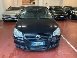 Nero Usata 2009 VW Polo Comfortline Tre volumi | 3200 € (Super prezzo)