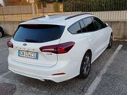 Usata 2022 Ford Focus ST-Line Station wagon | 20.700 € (Molto cara)