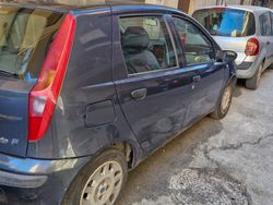 Grigio Usata 2003 Fiat Punto Due volumi | 2000 € (Buon prezzo)