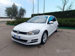 Usata 2016 VW Golf Highline Tre volumi | 9500 €