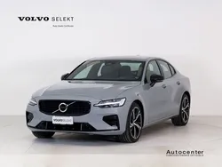 Vapour grey Nuova 2024 Volvo S60 Plus Tre volumi | 43.500 € (Molto cara)