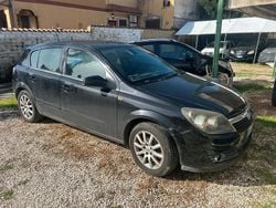 Usata 2004 Opel Astra Tre volumi | 700 € (Ottimo prezzo)
