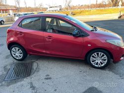 Rosso Usata 2008 Mazda 2 Tre volumi | 3700 € (Molto cara)