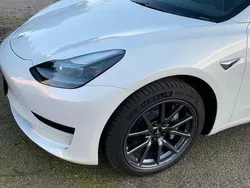 Usata 2020 Tesla Model 3 Standard Range Tre volumi | 25.500 € (Buon prezzo)