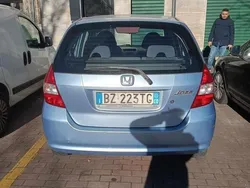 Usata 2002 Honda Accord Due volumi | 2300 €