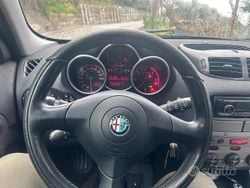 Grigio Usata 2003 Alfa Romeo 147 Due volumi | 1750 € (Buon prezzo)