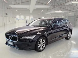 Musta Käytetty 2020 Volvo V60 Business Edition Farmari | 19.950 € (Perustarjous)