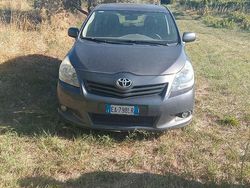 Grigio Usata 2010 Toyota Verso Sol Monovolume | 4500 € (Buon prezzo)