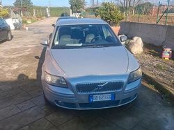 Grigio Usata 2006 Volvo V50 Station wagon | 400 €