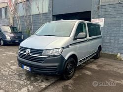 Grigio Usata 2021 VW Caravelle Monovolume | 31.500 € (Molto cara)
