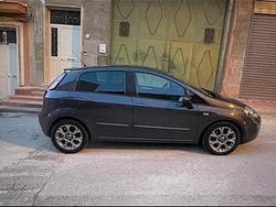 Grigio Usata 2025 Fiat Punto Tre volumi | 6500 € (Ottimo prezzo)
