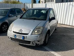 Argento Usata 2004 Citroën C2 Exclusive Due volumi | 950 € (Super prezzo)