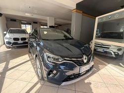 Grigio Usata 2022 Renault Captur Intens SUV | 15.499 € (Buon prezzo)