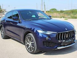 Blu/azzurro Usata 2017 Maserati Levante SUV | 33.750 € (Buon prezzo)