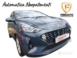Blu Usata 2023 Hyundai i10 Due volumi | 15.390 € (Buon prezzo)