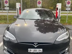 Usata 2016 Tesla Model S Tre volumi | 18.000 € (Buon prezzo)
