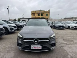 Grigio scuro perlato Usata 2020 Mercedes B200 Premium Monovolume | 26.490 € (Buon prezzo)